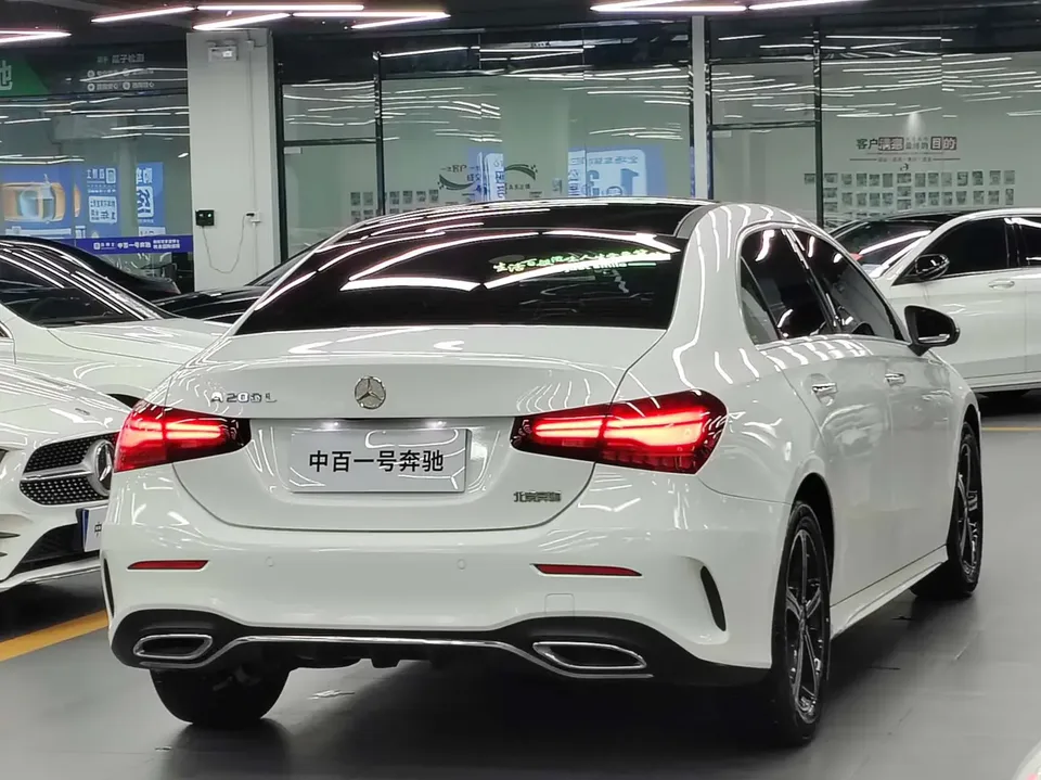 Mercedes-Benz Mercedes Benz A Class Mercedes-Benz A-Class 2023 A 200 L Sports Sedan Fashion Edition 2023 — миниатюра 4