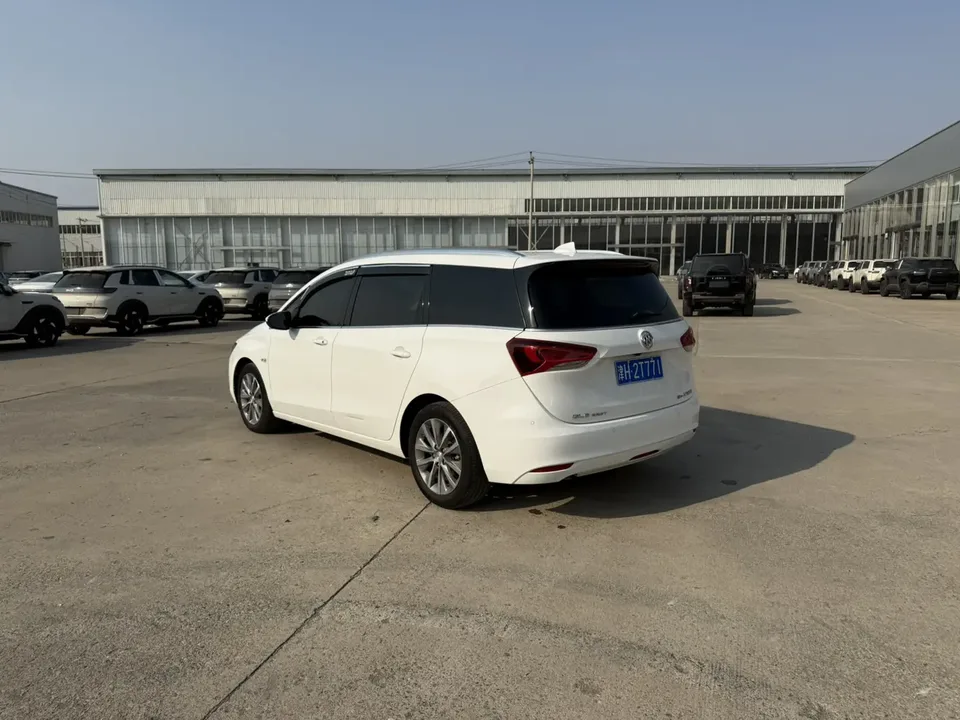 Buick GL6 Buick GL6 2021 323T mild hybrid connected luxury model 2023 — миниатюра 2