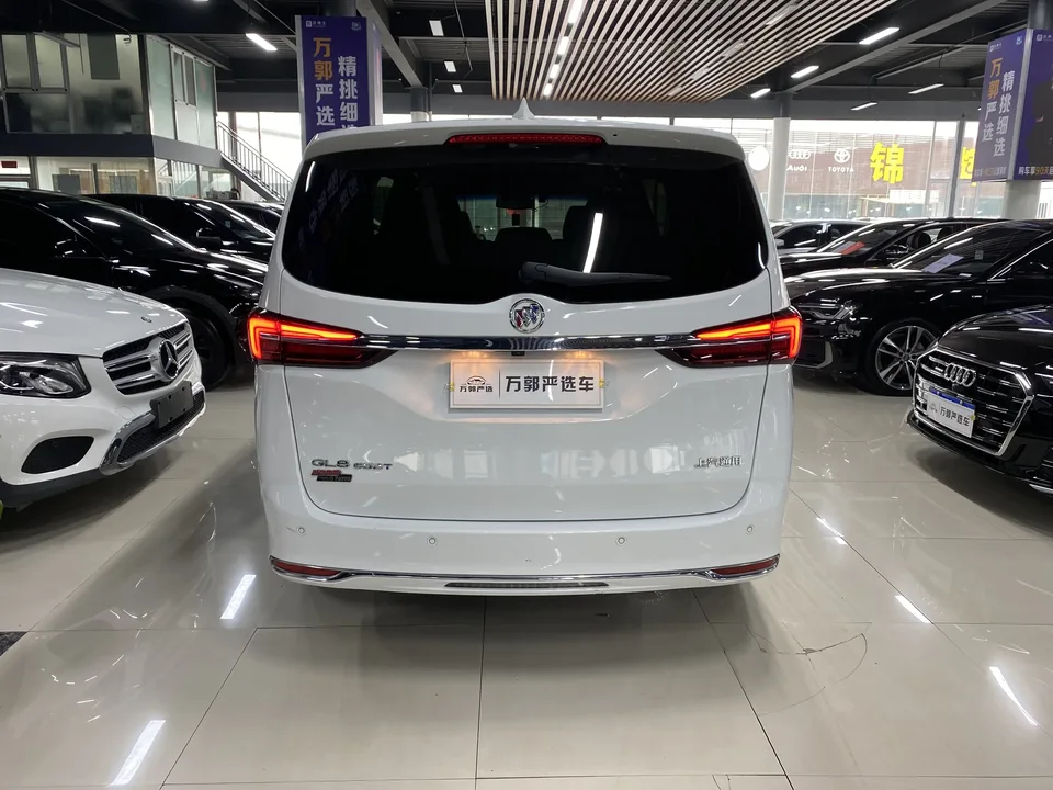 Buick GL8 GL8 2022 Buick GL8 2022 Land Business Class 652T Luxury Edition 2022 — thumbnail 2