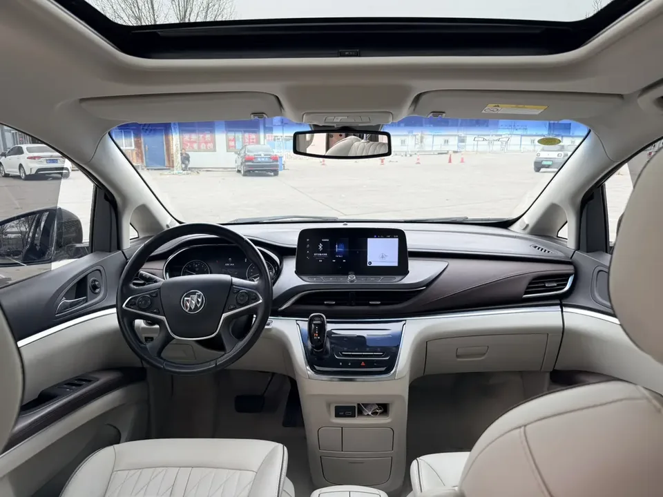 Buick GL8 GL8 2022 Buick GL8 2022 Land Business Class 652T Luxury Edition 2022 — thumbnail 5