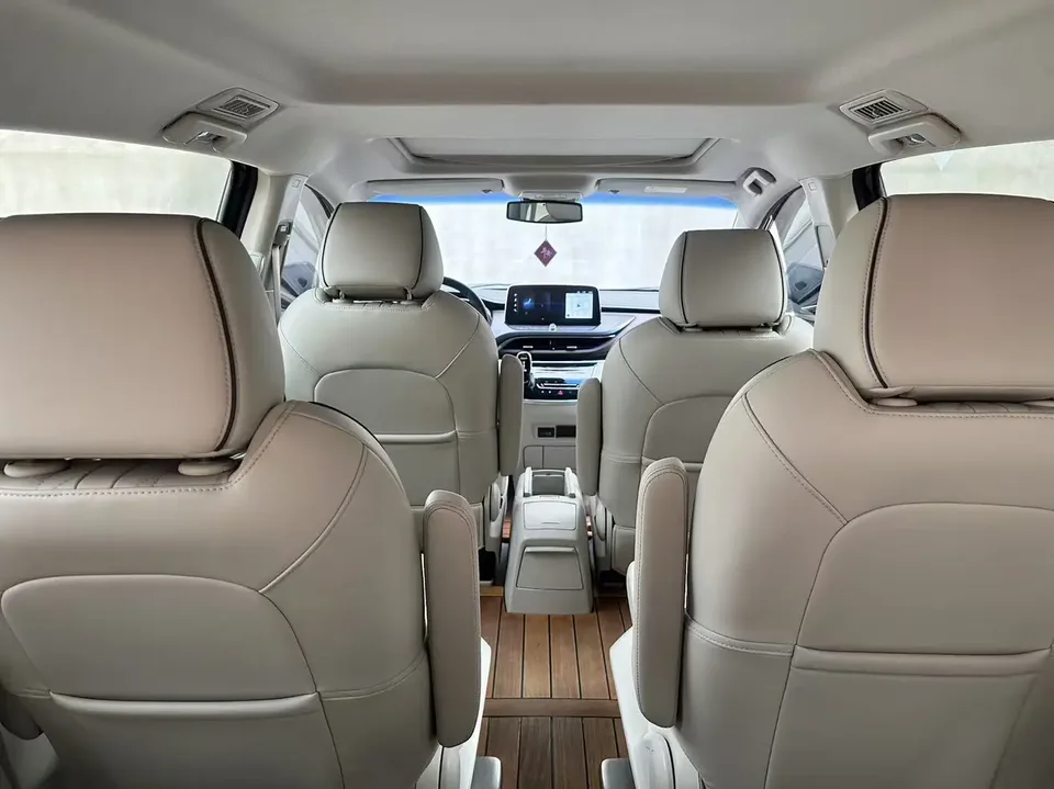 Buick GL8 Buick GL8 2022 Land Business Class 652T Luxury Edition 2022 — миниатюра 4