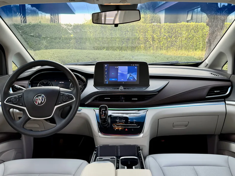 Buick GL8 Buick GL8 2022 Land Business Class 652T Comfort Edition 2022 — миниатюра 4