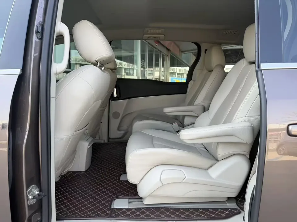 Buick GL8 Buick GL8 2022 Land Business Class 652T Comfort 2023 — thumbnail 5