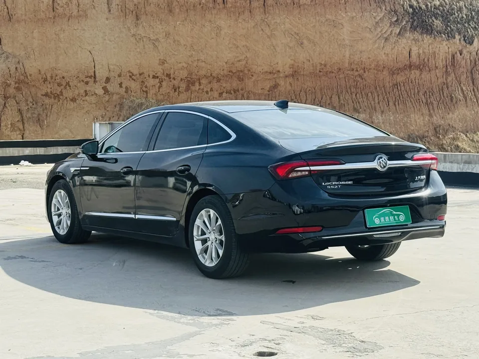 Buick LaCrosse LaCrosse 2022 552T Luxury 2022 — миниатюра 4