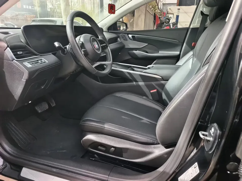 Buick LaCrosse 28T Automatic Enjoy Edition 2023 — миниатюра 5
