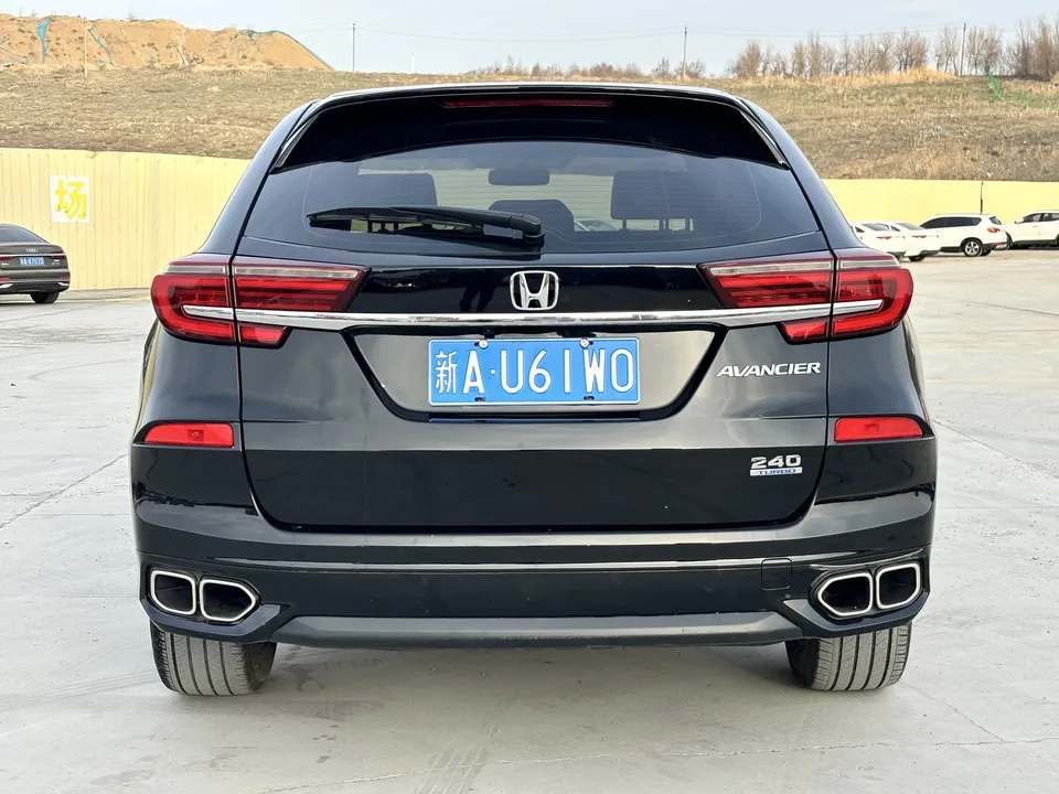 Honda Avancier Crown Road 240TURBO Two-wheel Drive Limited Commemorative Edition 2023 — миниатюра 2