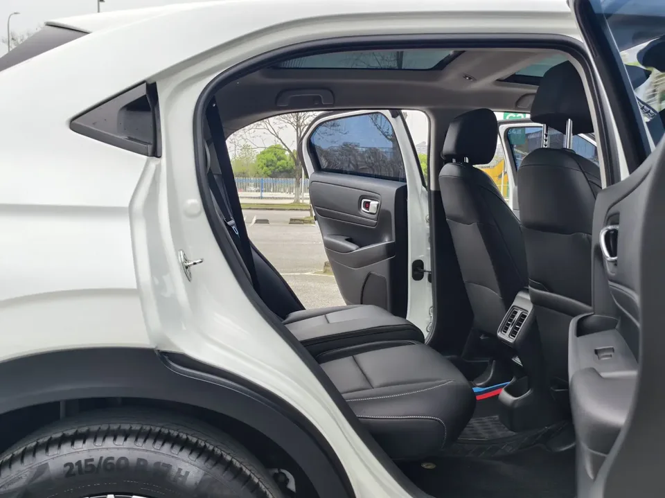 Honda VEZEL Binzhi 2023 1.5L CVT Pioneer Edition 2023 — thumbnail 3