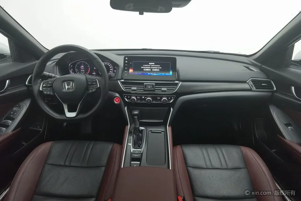Honda Inspire 2022 Insignia 260TURBO Fine Edition 2023 — миниатюра 4