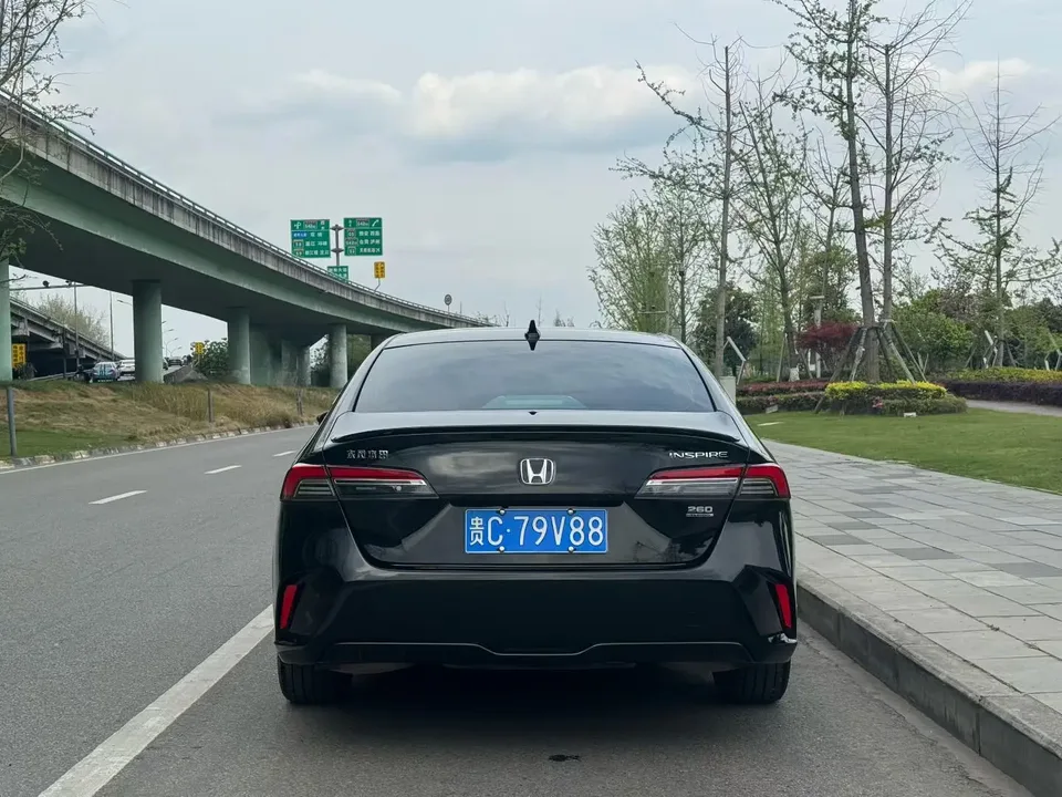 Honda Inspire 260TURBO Elite Edition 2024 — миниатюра 2