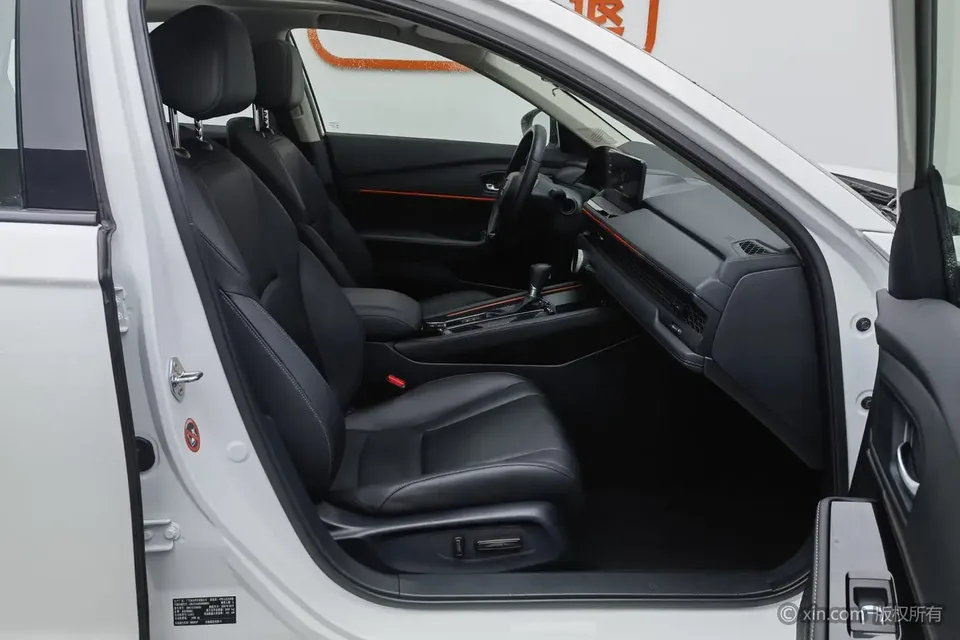 Honda Accord Sports Series Sharp T-Motion 260TURBO Luxury Edition 2025 — миниатюра 5