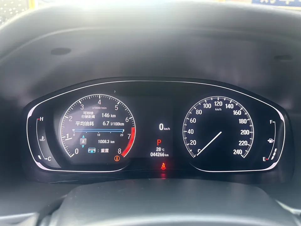 Honda Accord Accord 2022 260TURBO Deluxe Edition 2023 — миниатюра 4