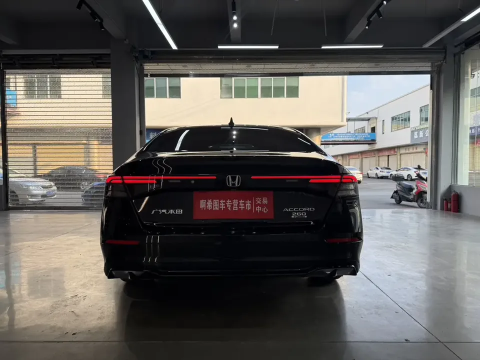 Honda Accord Sports Series Sharp T-Motion 260TURBO Luxury Edition 2025 — миниатюра 2