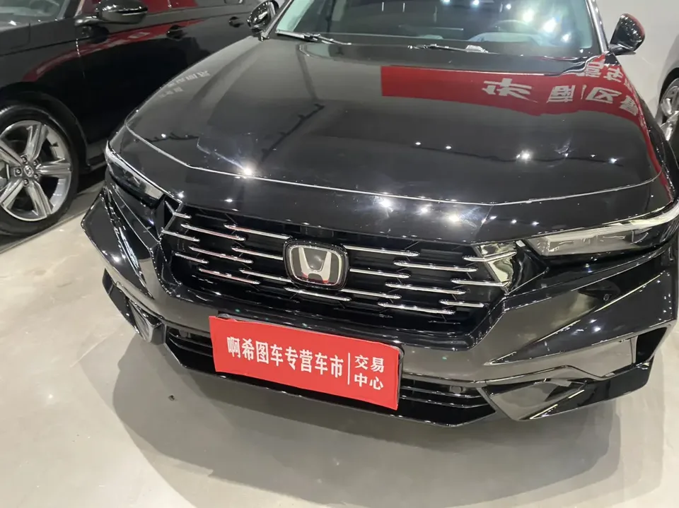 Honda Accord Sports Series Sharp T-Motion 260TURBO Luxury Edition 2025 — миниатюра 3