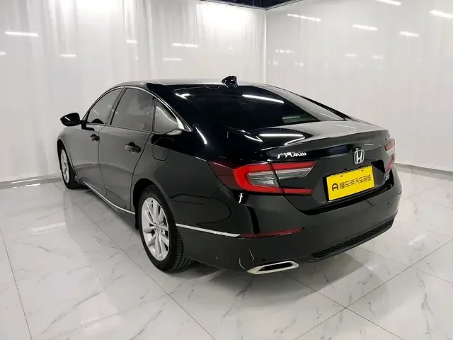 Honda Accord Accord 2022 260TURBO Deluxe Edition 2022 — миниатюра 2