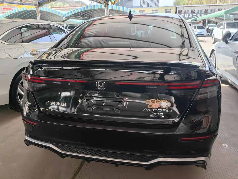 Honda Accord Rui T 260TURBO Deluxe Edition 2023 — миниатюра 2
