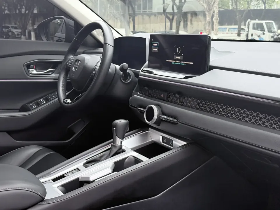Honda Accord Accord 2025 RuiT-Motion 260TURBO Luxury Edition 2025 — миниатюра 4