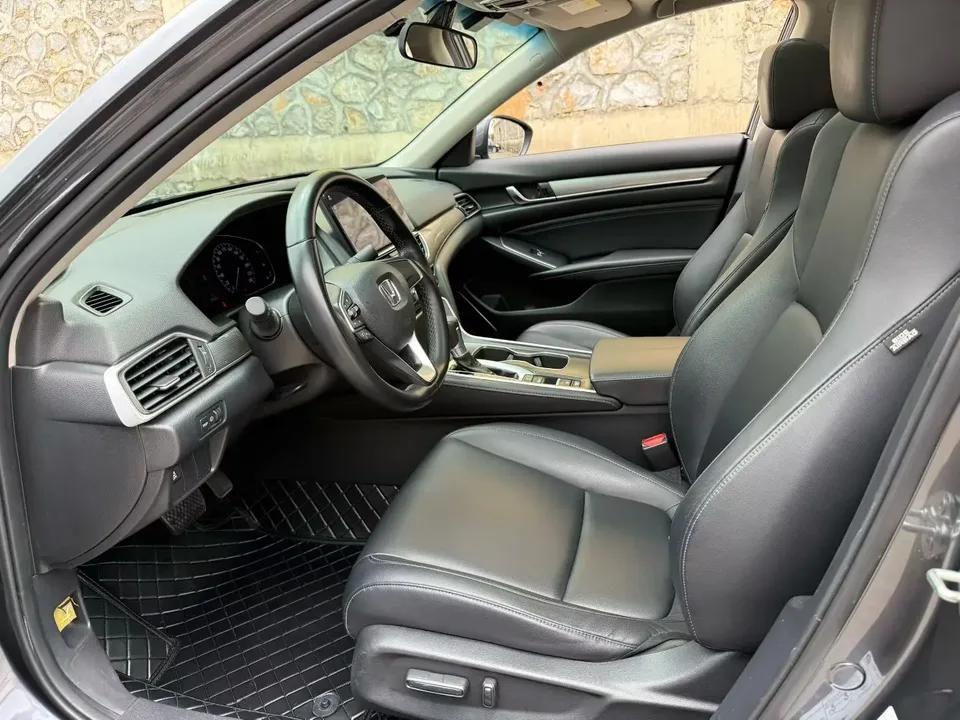 Honda Accord Accord 2022 260TURBO Deluxe Edition 2022 — миниатюра 4