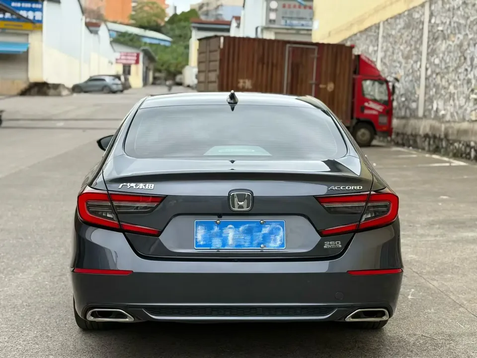 Honda Accord Accord 2022 260TURBO Deluxe Edition 2022 — миниатюра 5