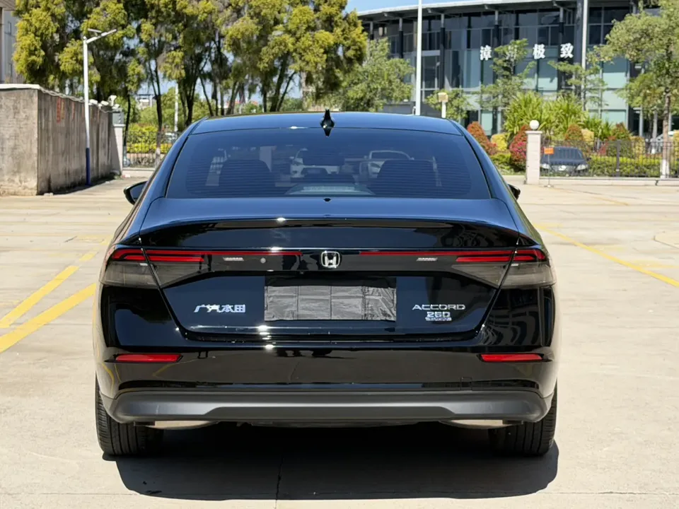 Honda Accord Accord 2024 Rui T 260TURBO Deluxe Edition 2024 — миниатюра 2