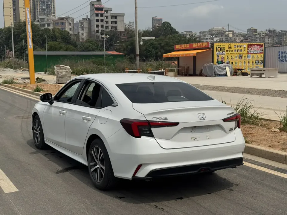 Honda Integra 240TURBO CVT Leading Edition 2024 — миниатюра 4