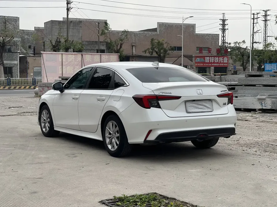 Honda Integra Stylish 2022 240TURBO Exclusive MT Edition 2023 — миниатюра 2