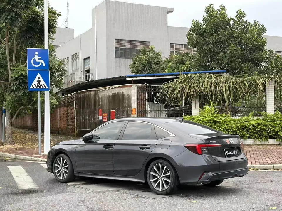 Honda Integra Style 2023 240TURBO CVT Leading Edition 2023 — thumbnail 4