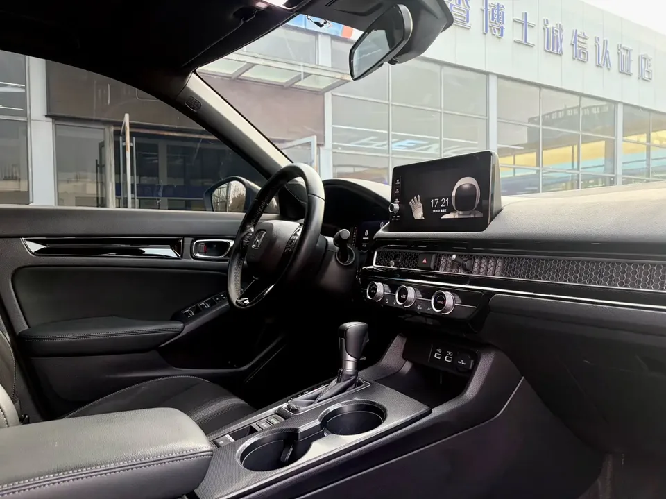 Honda CIVIC Civic 240TURBO CVT Sport Edition 2023 — миниатюра 4
