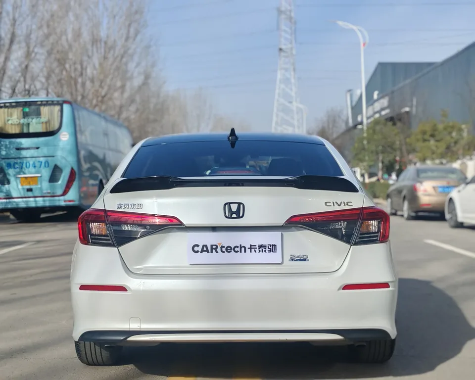 Honda CIVIC 2022 Civic 240TURBO CVT Dynamic Edition 2022 — миниатюра 2