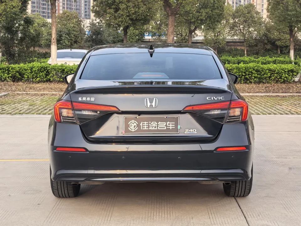 Honda CIVIC Civic 2023 Civic 240TURBO CVT Power Edition 2023 — миниатюра 2