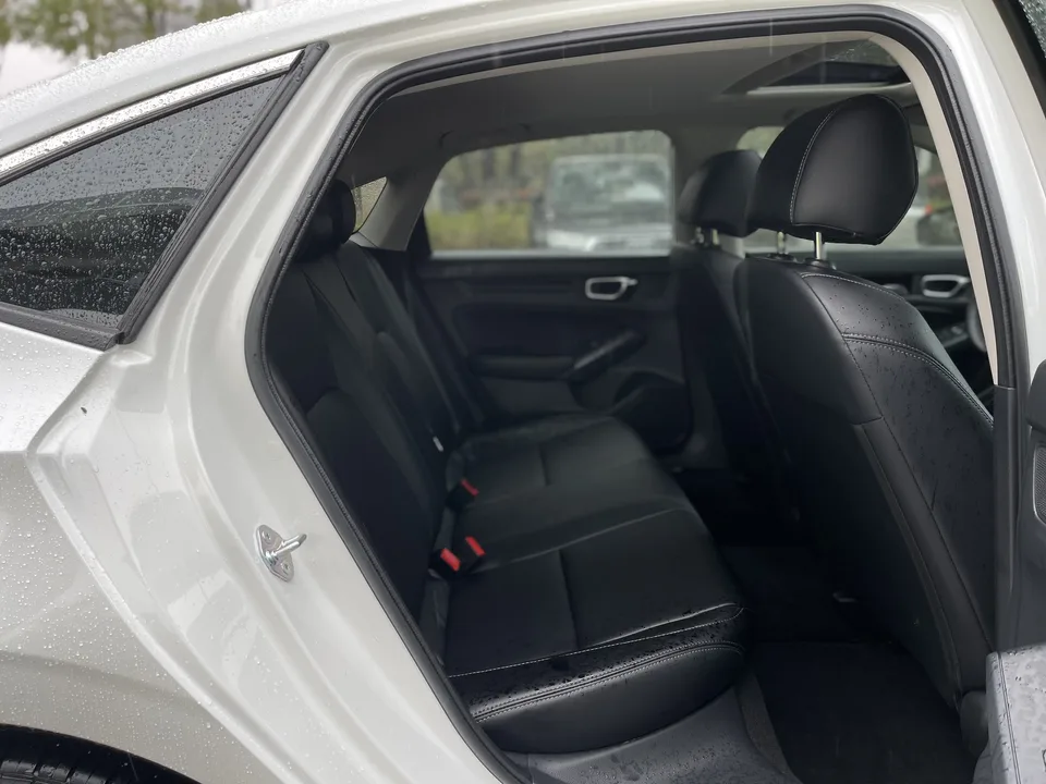 Honda CIVIC 2022 Civic 240TURBO CVT Dynamic Edition 2025 — миниатюра 5