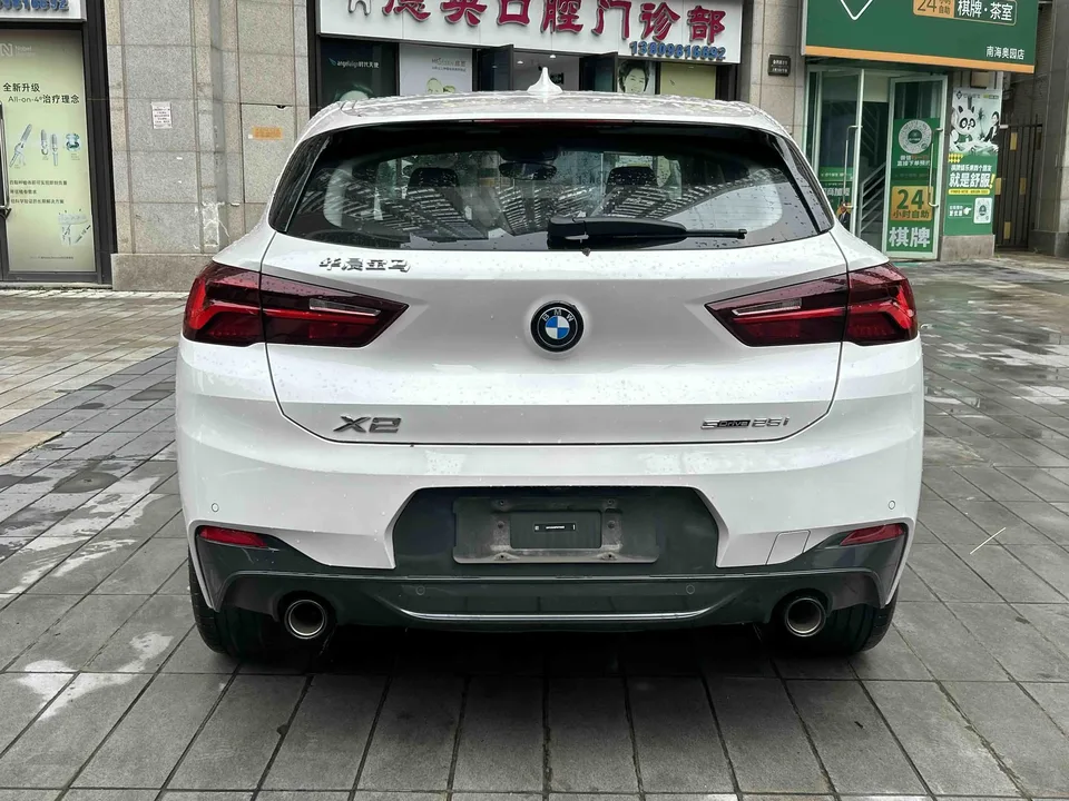 BMW X2 BMW X2 2023 sDrive25i M Sport Night Edition 2024 — миниатюра 5
