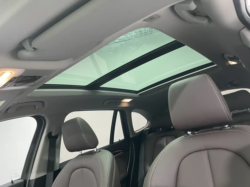 BMW X1 BMW X1 2022 xDrive25Li Exclusive Model 2022 — миниатюра 5