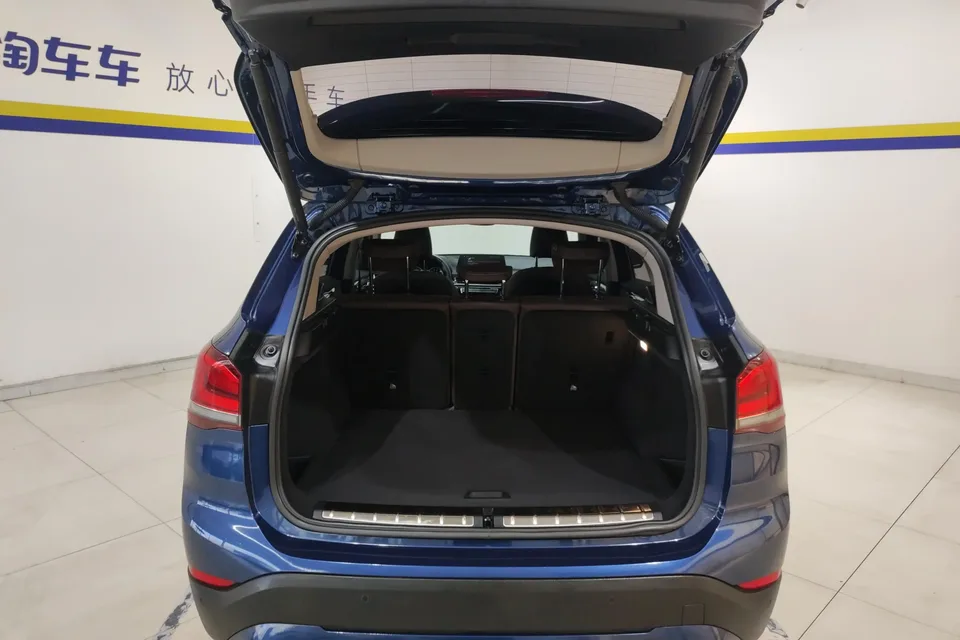 BMW X1 BMW X1 2022 sDrive25Li Leading Model 2023 — thumbnail 5