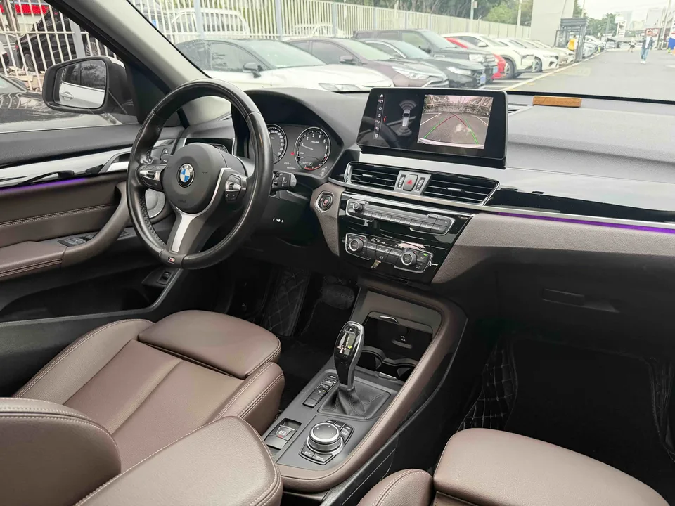 BMW X1 BMW X1 2022 sDrive25Li Leading Edition 2022 — миниатюра 4