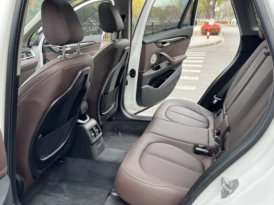 BMW X1 X1 2022 BMW X1 2022 sDrive25Li Leading Edition 2022 — thumbnail 4