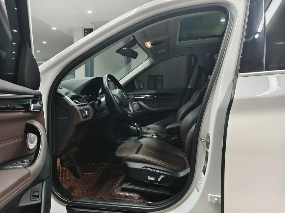 BMW X1 X1 2021 facelift sDrive20Li Fashion model 2022 — thumbnail 5