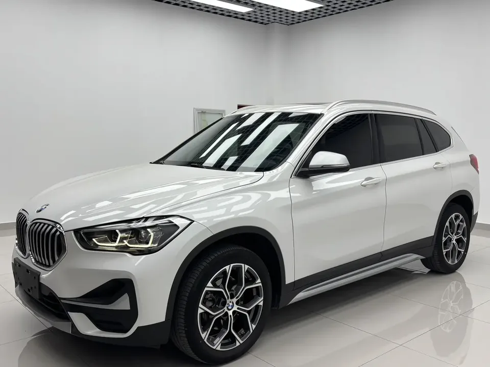 BMW X1 BMW X1 2022 sDrive20Li Fashion Edition 2022 — фото 1, купить с доставкой в Москву