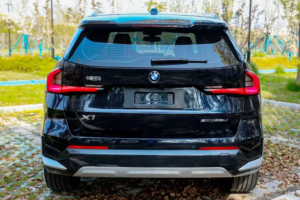BMW X1 BMW X1 2025 sDrive25Li X Design Package 2024 — миниатюра 4