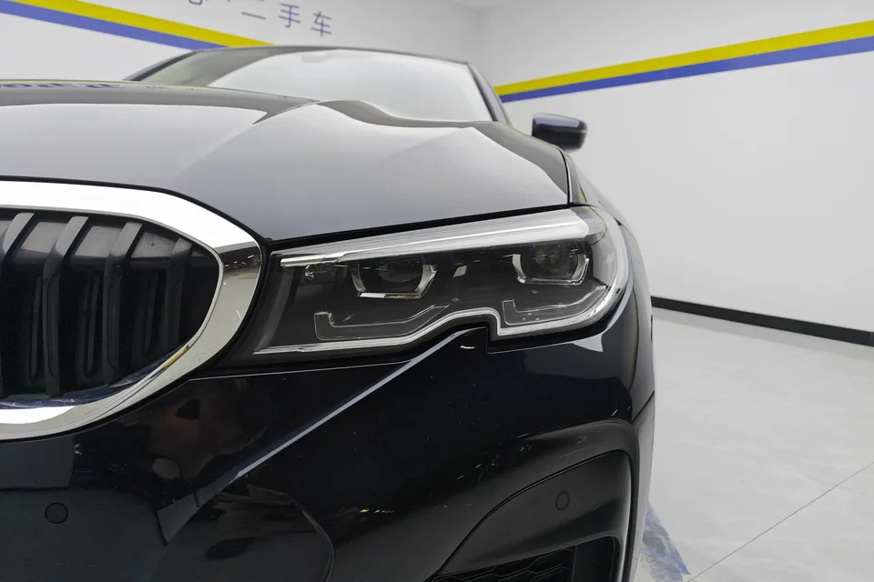 BMW 3 Series facelift 325i M Sport package 2022 — миниатюра 4