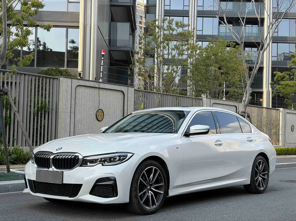 BMW 3 Series 2022