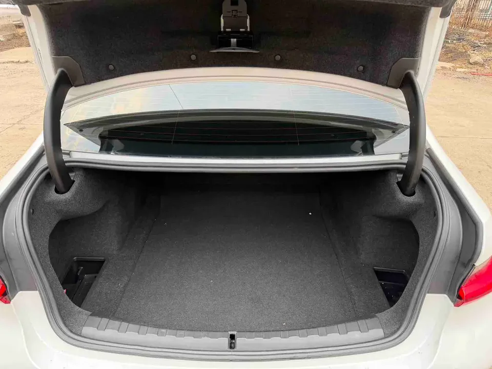BMW 3 Series BMW 3 Series 2023 320Li M Sport Package 2023 — миниатюра 4