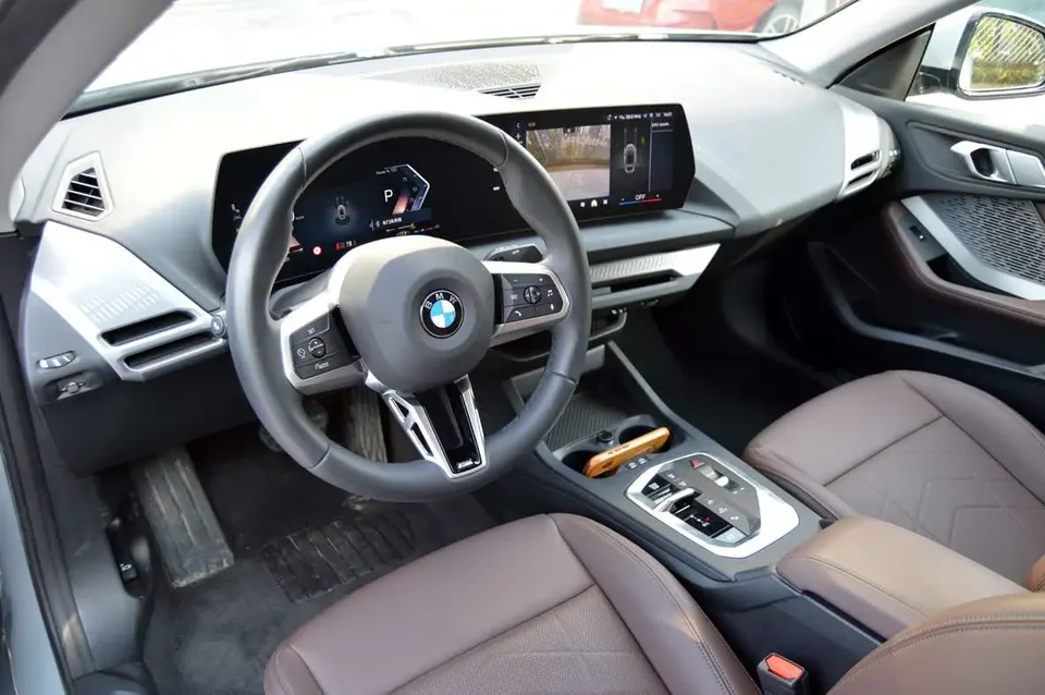 BMW 2 Series 225L M Sports Package 2025 — миниатюра 3