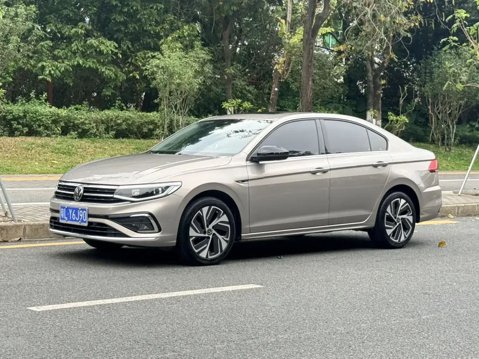 Volkswagen Bora 2023