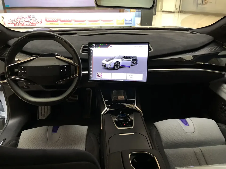 HiPhi Z HiPhi Z 2023 5-seat version 2022 — thumbnail 4