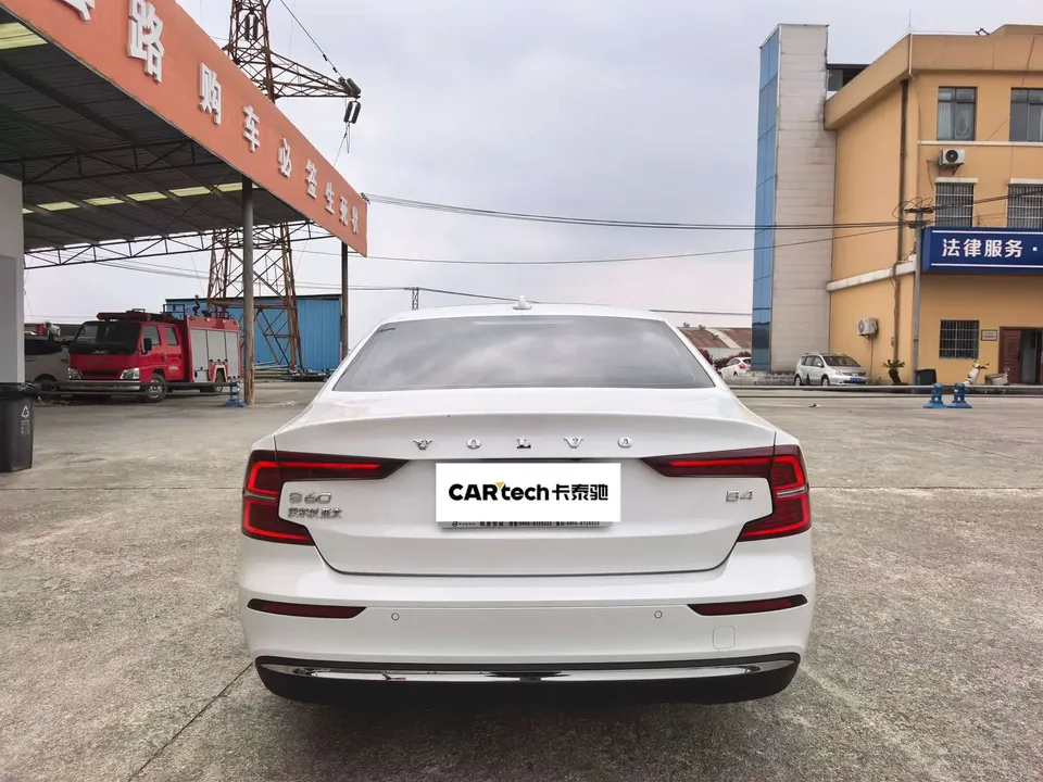 Volvo S60 Volvo S60 2023 B4 Zhiyuan Luxury Edition 2023 — миниатюра 4