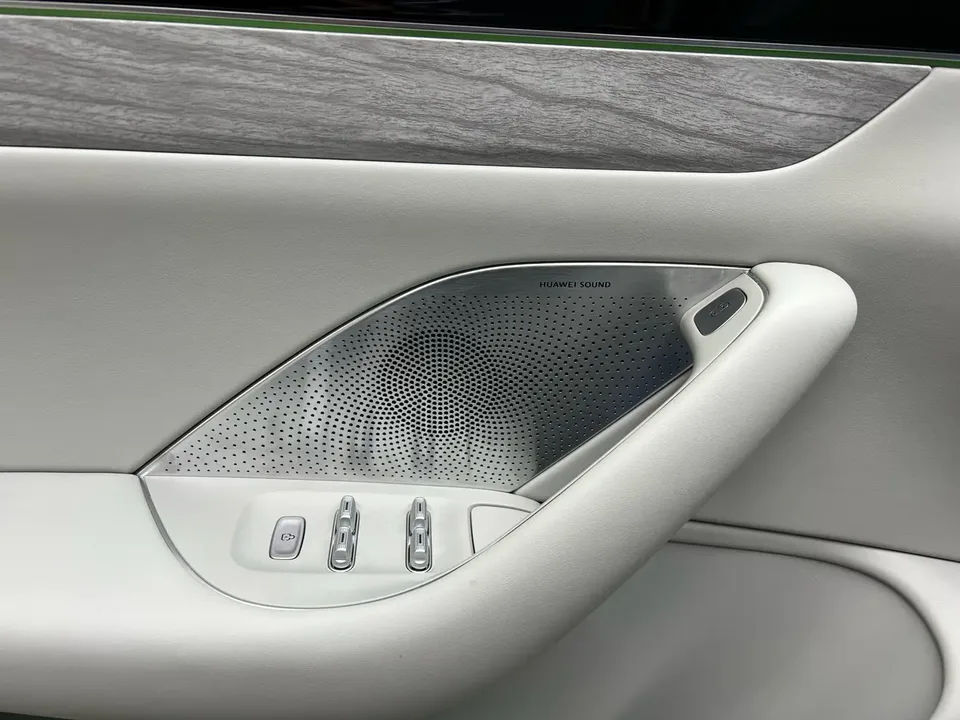 Luxeed SmartS7 SmartS7 2024 Pro rear-wheel drive long-range version 2024 — thumbnail 3