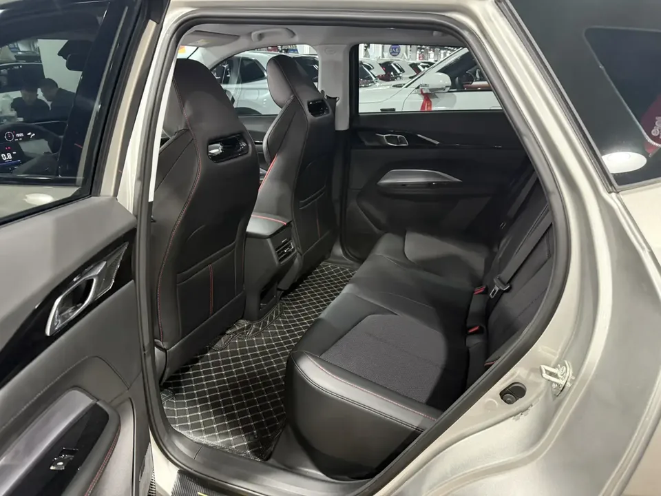 Oshan Changan Auchan Z6 Blue Whale 1.5T DCT smart model 2023 — миниатюра 3