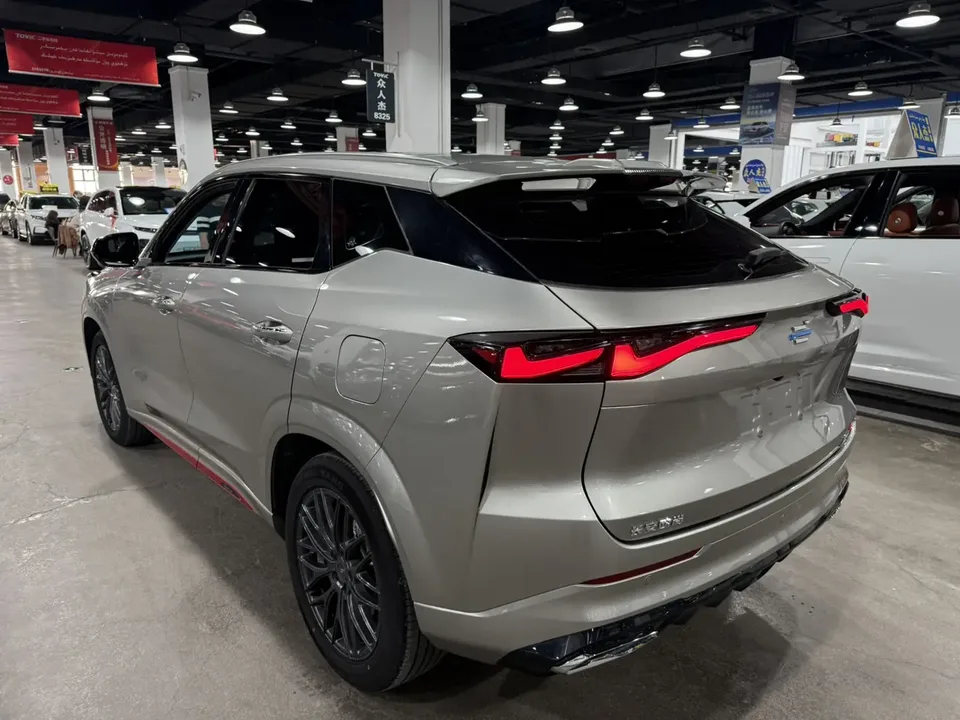Oshan Changan Auchan Z6 Blue Whale 1.5T DCT smart model 2023 — миниатюра 4