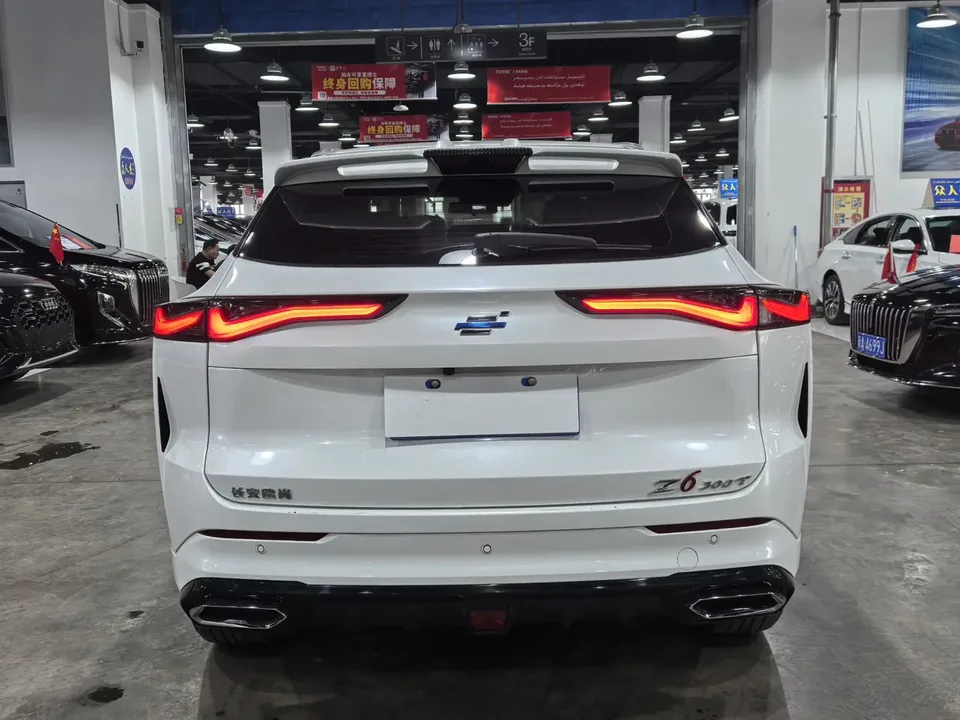 Oshan Changan Auchan Z6 Blue Whale 1.5T DCT smart model 2023 — миниатюра 2