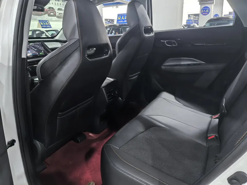 Oshan Changan Auchan Z6 Blue Whale 1.5T DCT smart model 2023 — миниатюра 5